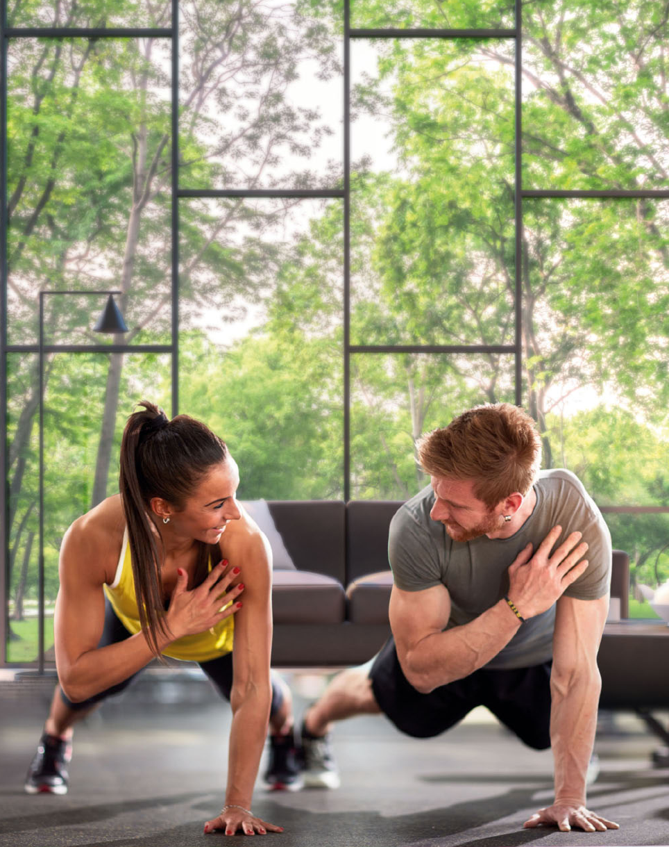 Entrena tus abdominales en casa solo con una silla: te enseñamos a hacerlo  con esta rutina