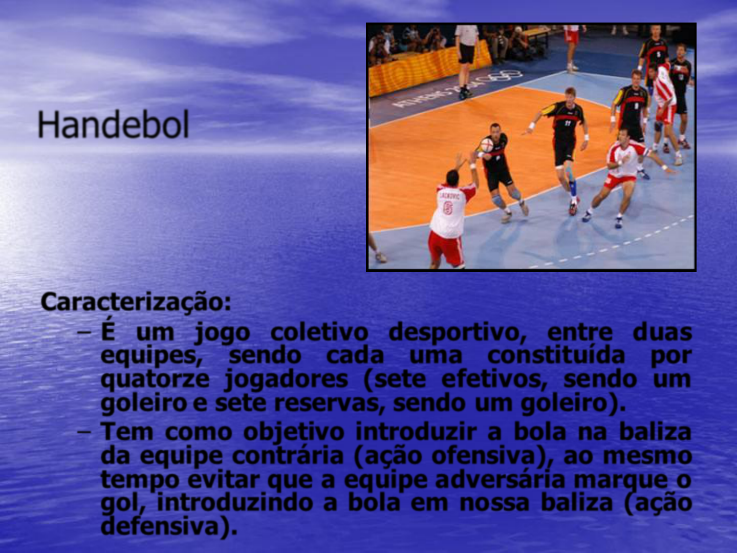 Jogo da velha com condução de bola (Handebol). Podemos usar o mesmo jogo  para diferentes objetivos: condução no handebol, no futebol, fazer  ziguezague, By Educação Física da Depressão